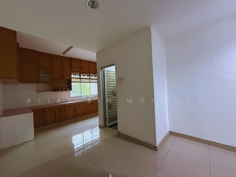 2-storey Terraced House for Sale in Kuala Terengganu (Terengganu) - Alias Bin Mohamad - Kitchen - PropertyGuru.com.my
