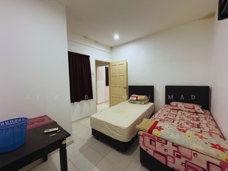 2-storey Terraced House for Sale in Kuala Terengganu (Terengganu) - Alias Bin Mohamad - Bedroom - PropertyGuru.com.my