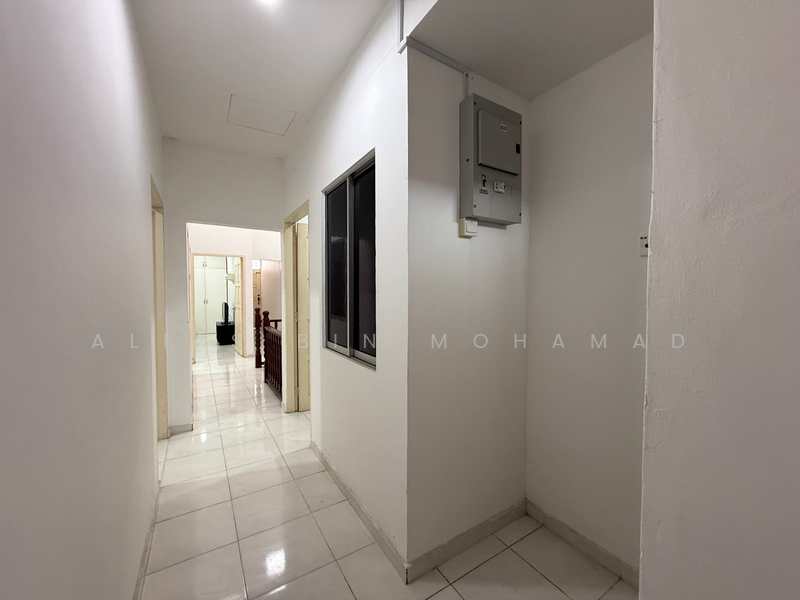 2-storey Terraced House for Sale in Kuala Terengganu (Terengganu) - Alias Bin Mohamad - Corridor - PropertyGuru.com.my