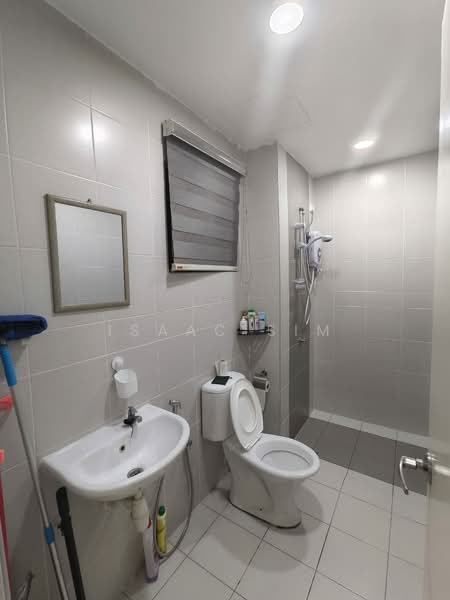 Service Residence for Rent at Kiara Plaza - Isaac Sim - Bathroom - PropertyGuru.com.my