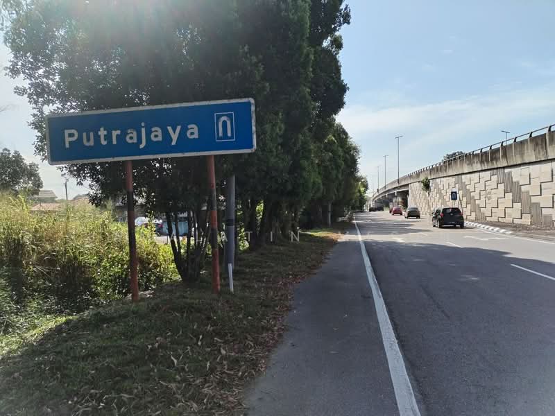 Residential Land for Sale in Dengkil (Selangor) - Jamalatin Mesen - PropertyGuru.com.my