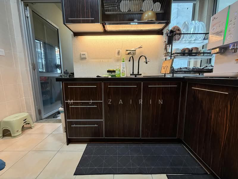 Condominium for Sale at Desa Putra - M.J Zairin - Kitchen - PropertyGuru.com.my