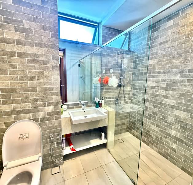 Condominium for Rent at Queens Residences Q1 @ Queens Waterfront - Alex Nai - Bathroom - PropertyGuru.com.my