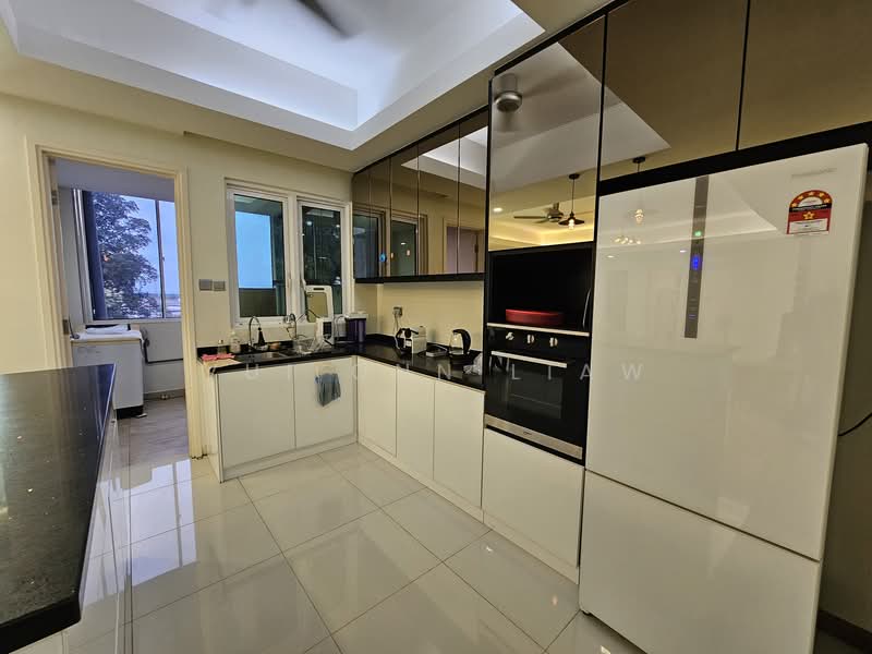 Condominium for Sale at Kristal - Vui Onn Liaw - Kitchen - PropertyGuru.com.my