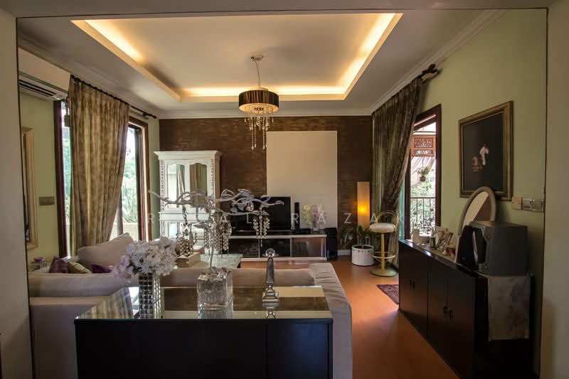 Bungalow for Sale in Seksyen 4 (Kota Damansara) - Rizal Razak - Living Room - PropertyGuru.com.my