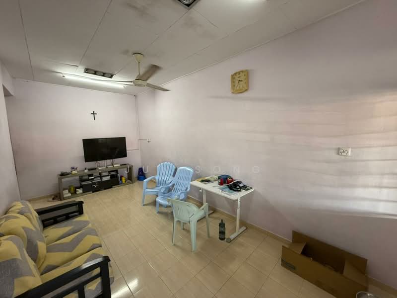 1-storey Terraced House for Sale in Pontian (Johor) - Jun Song - Living Room - PropertyGuru.com.my