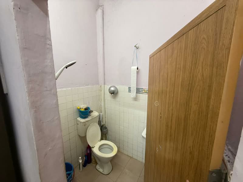 1-storey Terraced House for Sale in Pontian (Johor) - Jun Song - Bathroom - PropertyGuru.com.my