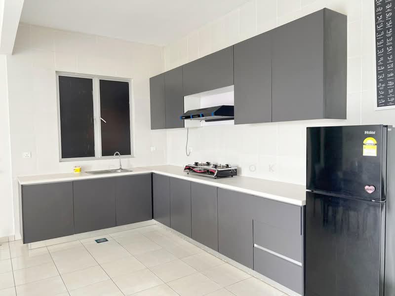Apartment for Rent at Idaman Abadi - Calvin Kok - Kitchen - PropertyGuru.com.my