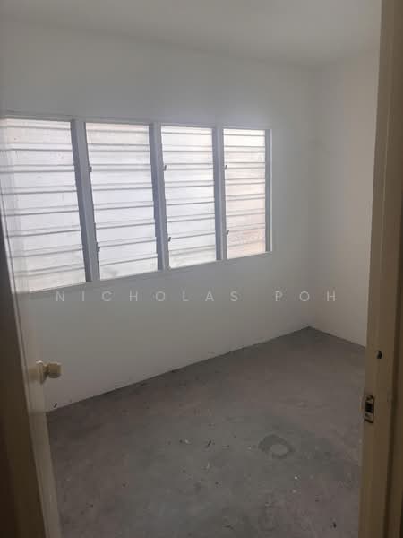 Shop for Rent in Jelapang (Perak) - Nicholas Poh - Interior - PropertyGuru.com.my