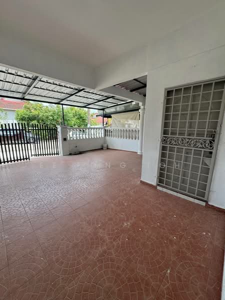 1-storey Terraced House for Sale in Bandar Seri Alam (Masai) - Ee Fong Toh - Exterior - PropertyGuru.com.my