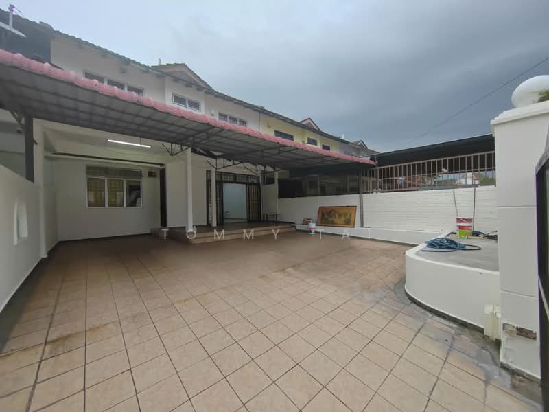 2-storey Terraced House for Sale in Kempas (Johor Bahru) - Tommy Tai - Exterior - PropertyGuru.com.my