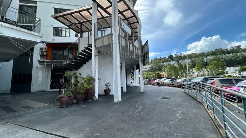 Shop / Office for Rent in Batu Caves (Selangor) - Syukor Hartanah - Exterior - PropertyGuru.com.my