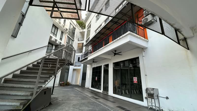 Shop / Office for Rent in Batu Caves (Selangor) - Syukor Hartanah - Exterior - PropertyGuru.com.my