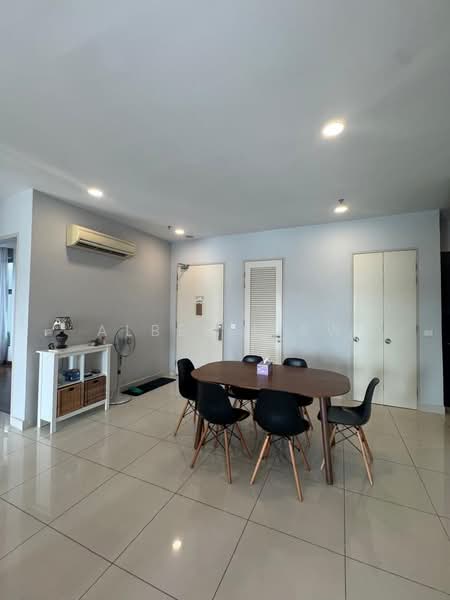 Service Residence for Sale at Somerset Puteri Harbour - Albee Liew - Dining Room - PropertyGuru.com.my