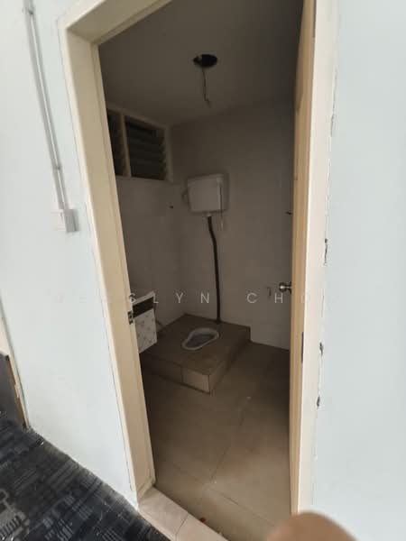 Shop / Office for Rent in SS2 (Petaling Jaya) - Jesslyn Choo - Bathroom - PropertyGuru.com.my