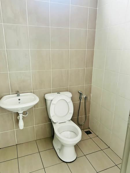 Hijauan Hills untuk Untuk Disewa - RM 1,500 /bulan, Mac 2026 - Bathroom - PropertyGuru.com.my