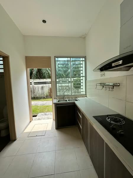 Pearl Garden Villa Mutiara untuk Untuk Dijual - RM 500,000, Feb 2026 - Kitchen - PropertyGuru.com.my