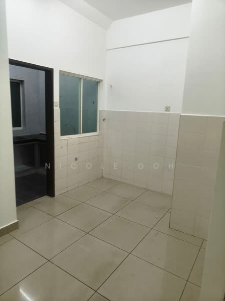 Condominium for Rent at First Residence (Residensi Unggul) - Nicole Goh - Kitchen - PropertyGuru.com.my
