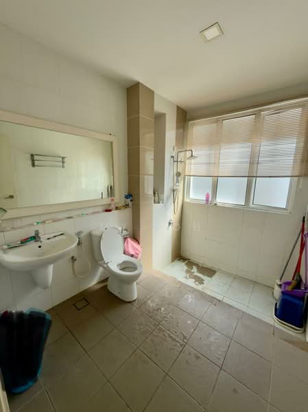 Semi-Detached House for Sale in One Sierra (Selayang) - MY Loh - Bathroom - PropertyGuru.com.my