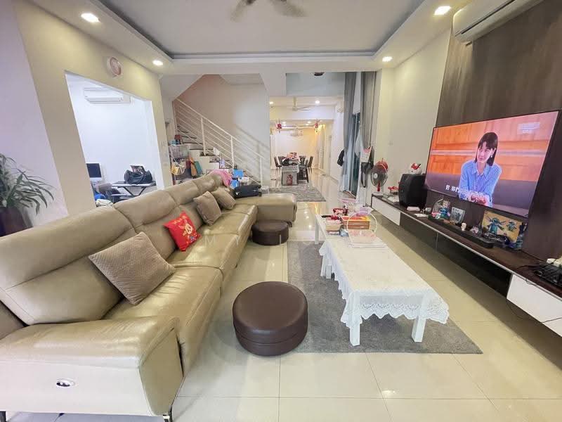 Rumah Berkembar untuk Dijual di One Sierra (Selayang) - MY Loh - Living Room - PropertyGuru.com.my