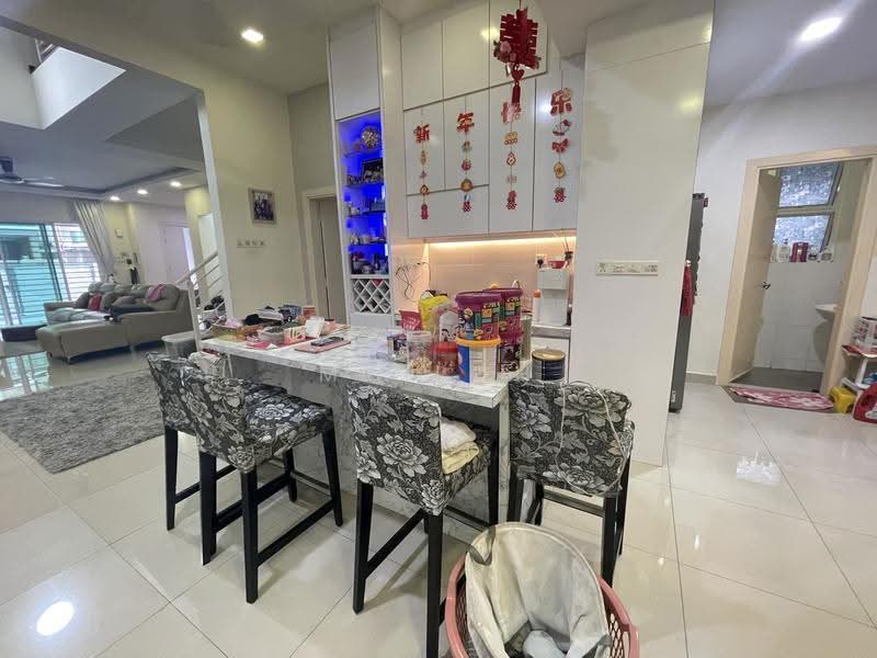 Rumah Berkembar untuk Dijual di One Sierra (Selayang) - MY Loh - Living Room - PropertyGuru.com.my