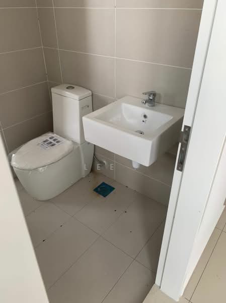 2-storey Terraced House for Sale in Bandar Sri Sendayan (Negeri Sembilan) - Lee . - Bathroom - PropertyGuru.com.my