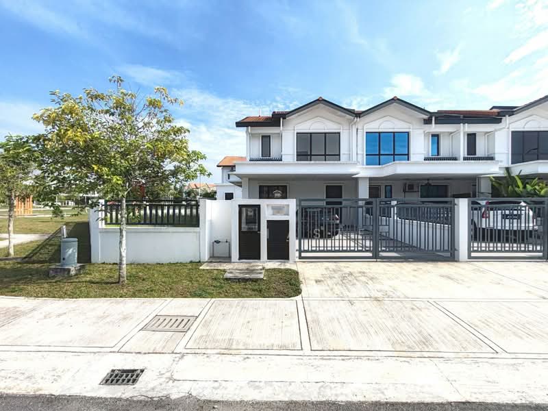 2-storey Terraced House for Sale in Alam Sari (Bangi) - Zul Hasif - Exterior - PropertyGuru.com.my
