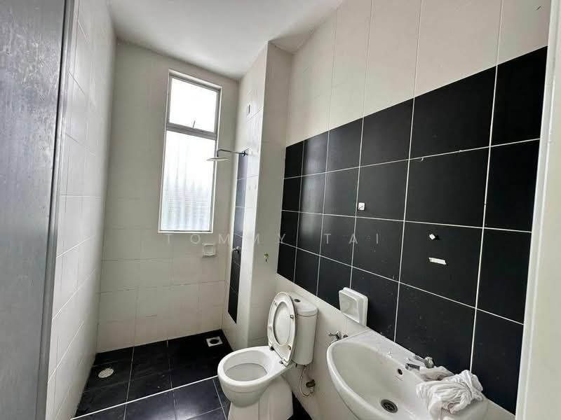 2-storey Terraced House for Sale in Taman Nusa Sentral (Iskandar Puteri (Nusajaya)) - Tommy Tai - Bathroom - PropertyGuru.com.my