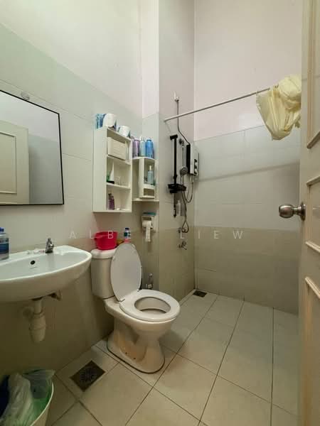Semi-Detached House for Sale in Taman Mount Austin (Tebrau) - Albee Liew - Bathroom - PropertyGuru.com.my