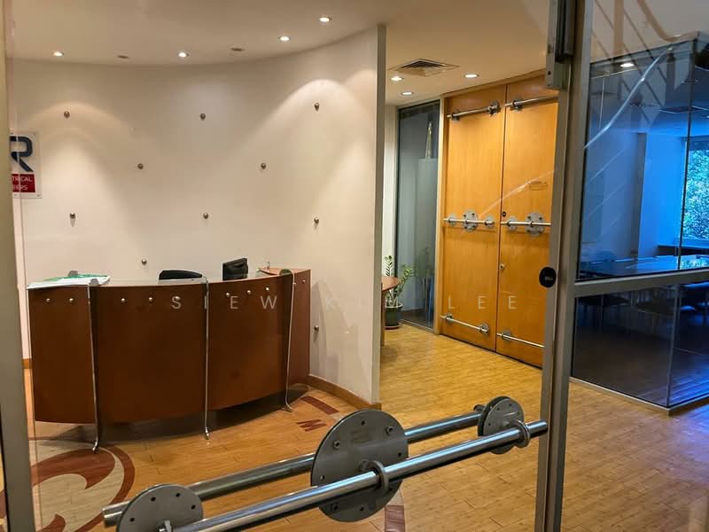 Shop for Sale in Taman Tun Dr Ismail (Kuala Lumpur) - Siew Kim Lee - Entrance - PropertyGuru.com.my