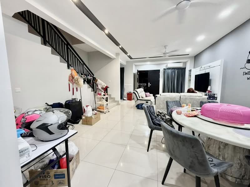 2-storey Terraced House for Sale in Johor Bahru (Johor) - Janice . - Living Room - PropertyGuru.com.my