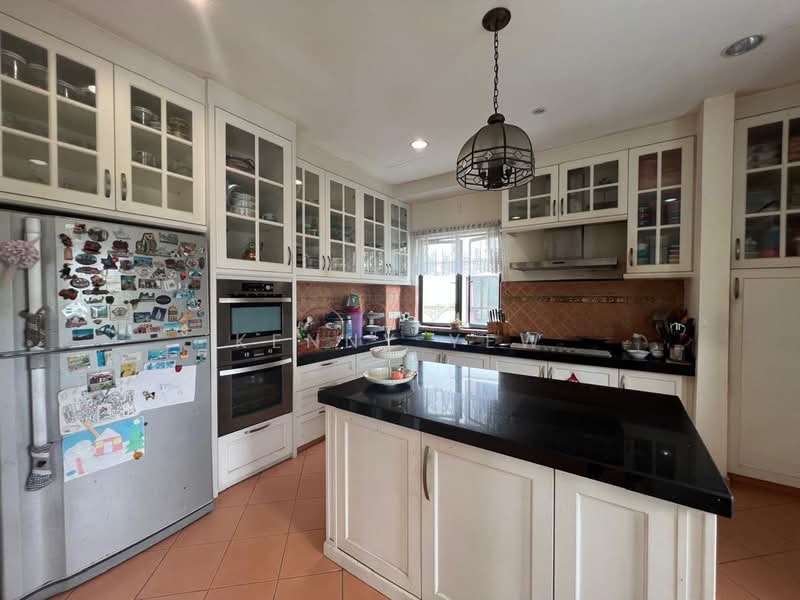 Bungalow for Sale in Saujana Villa (Kajang) - Kenny Yew - Kitchen - PropertyGuru.com.my