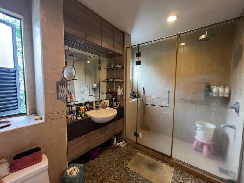 Bungalow for Sale in Saujana Villa (Kajang) - Kenny Yew - Bathroom - PropertyGuru.com.my