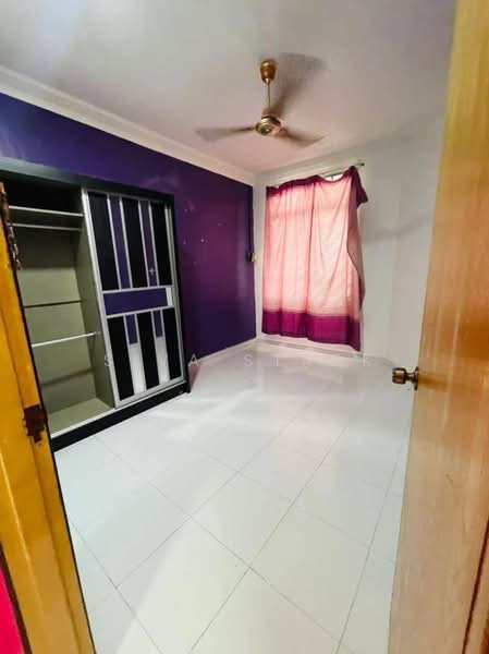 1-storey Terraced House for Sale in Batu Pahat (Johor) - Siva Stark - Bedroom - PropertyGuru.com.my