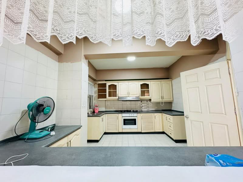 Condominium for Rent at Bungaraya Condominium - Farah Rasul - Kitchen - PropertyGuru.com.my