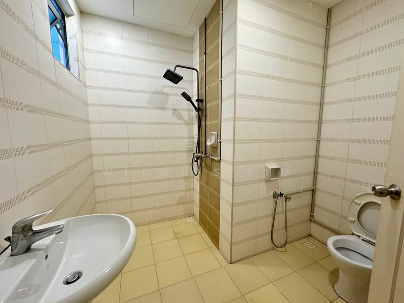 Condominium for Rent at The View Condominium - Welwits Sim - Bathroom - PropertyGuru.com.my
