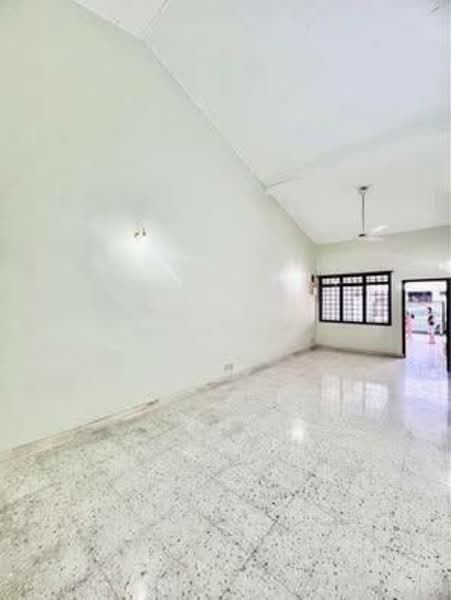 Taman Pelangi Tamans Pelangis untuk Untuk Disewa - RM 2,800 /bulan, Feb 2026 - Living Room - PropertyGuru.com.my