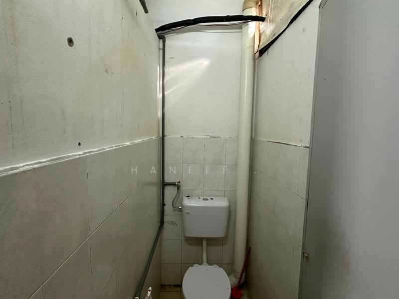 Shop / Office for Rent in Alor Setar (Kedah) - Haneef . - Bathroom - PropertyGuru.com.my