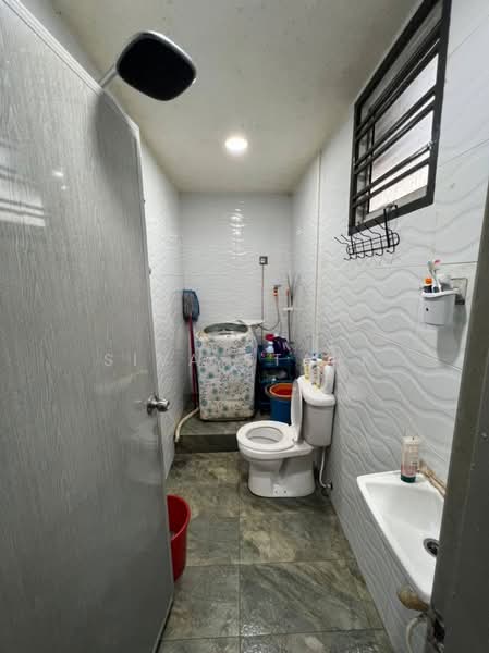2-storey Terraced House for Sale in Senai (Kulai) - Siva Stark - Bathroom - PropertyGuru.com.my