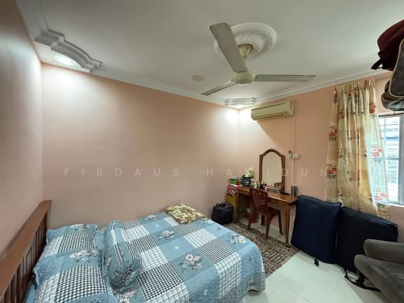 2-storey Terraced House for Sale in Taman Equine (Seri Kembangan) - Firdaus Hamidun - PropertyGuru.com.my