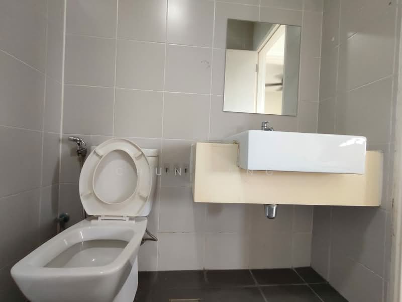 Service Residence for Rent at Meridin Suites @ The Meridin - Chun Yang - Bathroom - PropertyGuru.com.my