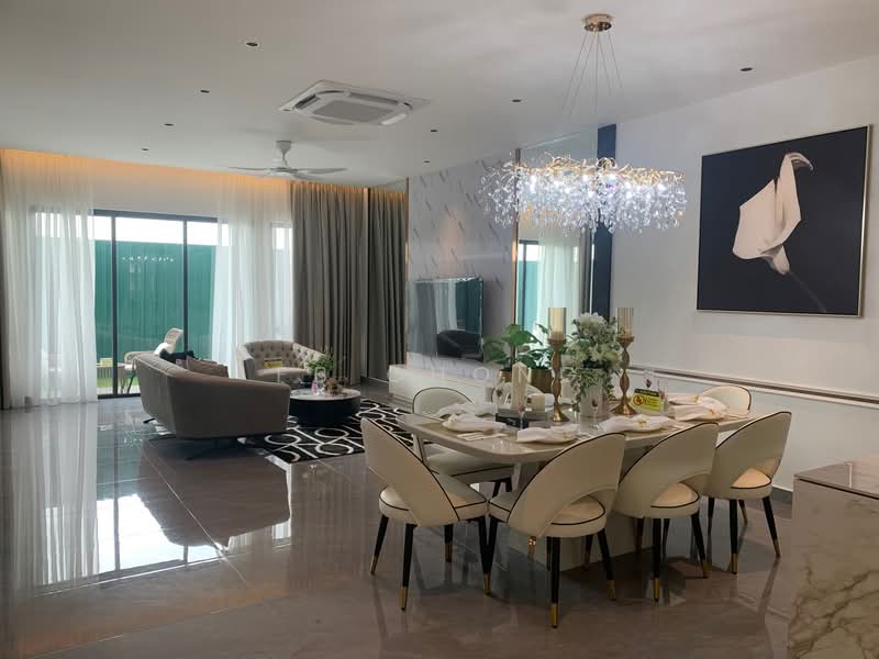 2-storey Terraced House for Sale in Putrajaya (Putrajaya) - FB Chong - Living Room - PropertyGuru.com.my