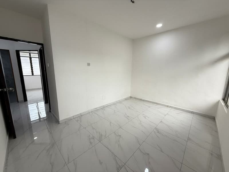 2-storey Terraced House for Sale in Saleng (Senai) - Mohd Faez - Interior - PropertyGuru.com.my