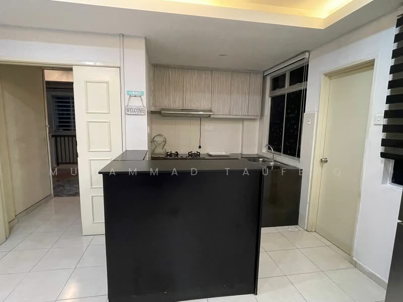 Garden Villa untuk Untuk Disewa - RM 1,249 /bulan, Feb 2026 - Kitchen - PropertyGuru.com.my