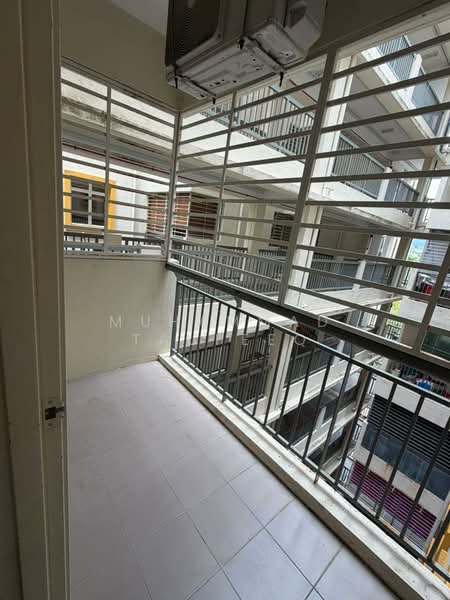 Garden Villa untuk Untuk Disewa - RM 1,249 /bulan, Feb 2026 - Balcony - PropertyGuru.com.my