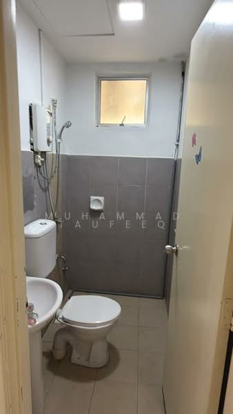 Garden Villa untuk Untuk Disewa - RM 1,249 /bulan, Feb 2026 - Bathroom - PropertyGuru.com.my