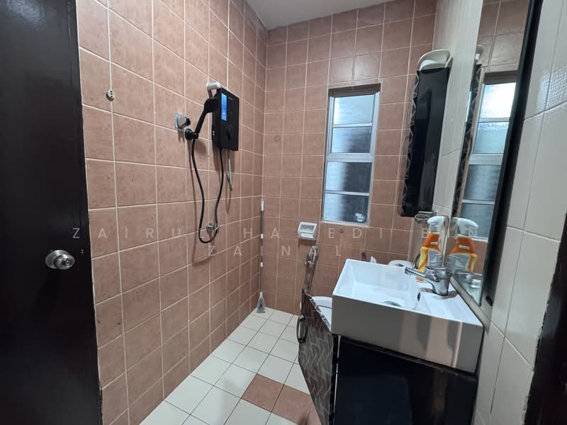 2-storey Terraced House for Sale in Denai Alam (Shah Alam) - Zairul Hamedi Bin Zainal - Bathroom - PropertyGuru.com.my