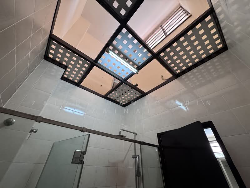 2-storey Terraced House for Sale in Denai Alam (Shah Alam) - Zairul Hamedi Bin Zainal - Bathroom - PropertyGuru.com.my