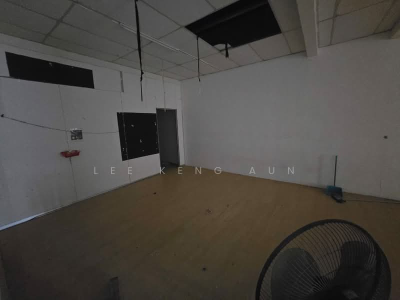 Shop for Rent in Bandar Puncak Alam (Puncak Alam) - Lee Keng Aun - Interior - PropertyGuru.com.my