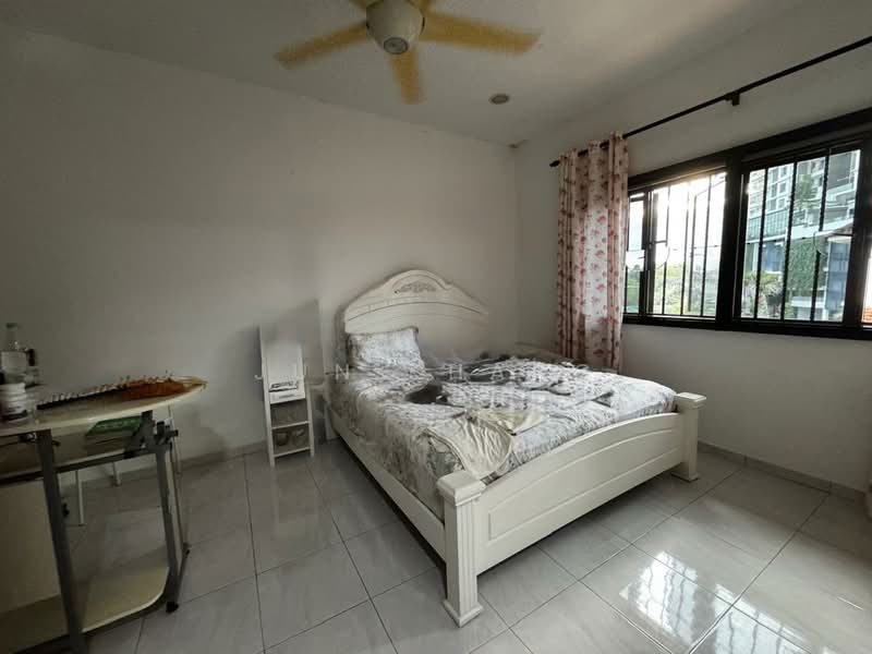 Townhouse for Sale in Telok Kumbar (Penang) - Jun Khang - Bedroom - PropertyGuru.com.my